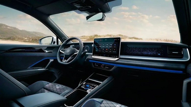 Средний брат Volkswagen Tiguan и Touareg с адаптивной подвеской&nbsp;DCC Pro и поддержкой ChatGPT. Volkswagen Tayron 2025 поступил в продажу в Европе